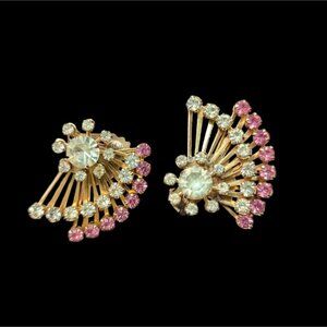 Vintage Gold Tone Fan Earrings Pink Clear Rhinestone Spray Clip On jewelry